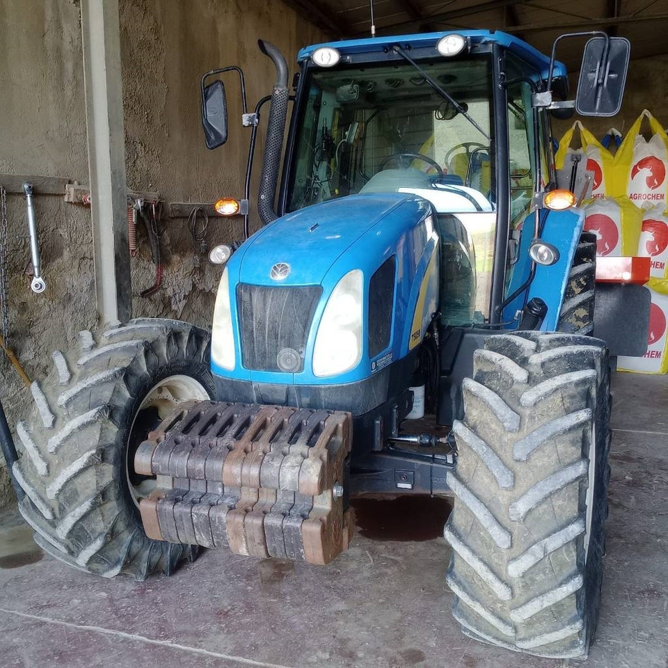 New Holland T 5050 - Τρακτέρ: φωτογραφία 2 New Holland T 5050 - Τρακτέρ: φωτογραφία 2
