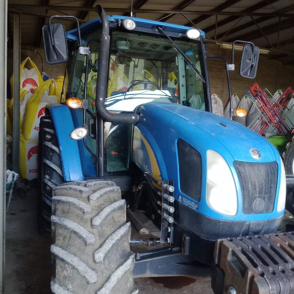 New Holland T 5050 - Τρακτέρ: φωτογραφία 3 New Holland T 5050 - Τρακτέρ: φωτογραφία 3