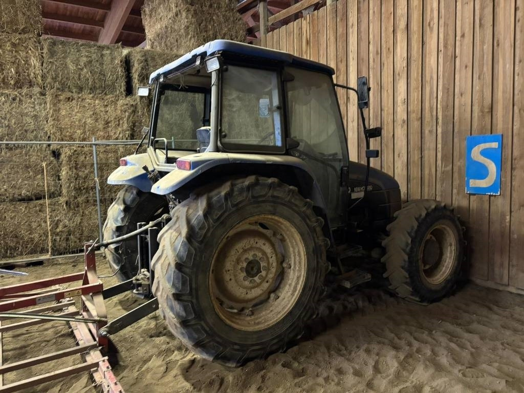 New Holland TL 90 - Τρακτέρ: φωτογραφία 1 New Holland TL 90 - Τρακτέρ: φωτογραφία 1