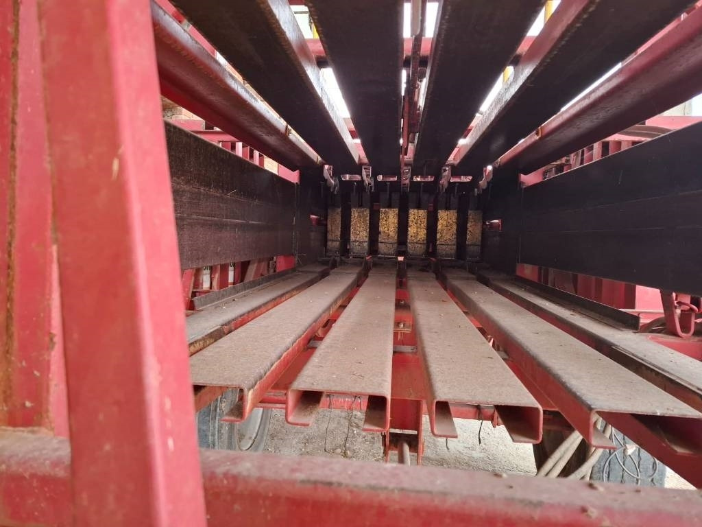 Supertino SP 60 120 - Χορτοδετική μηχανή στρόγγυλης μπάλας: φωτογραφία 4 Supertino SP 60 120 - Χορτοδετική μηχανή στρόγγυλης μπάλας: φωτογραφία 4