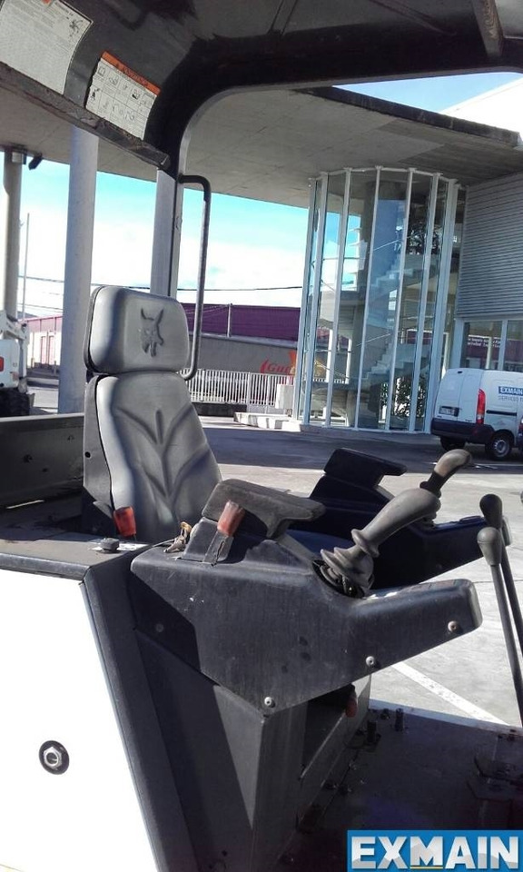 Bobcat X 320  - Μίνι εκσκαφέας: φωτογραφία 5 Bobcat X 320  - Μίνι εκσκαφέας: φωτογραφία 5