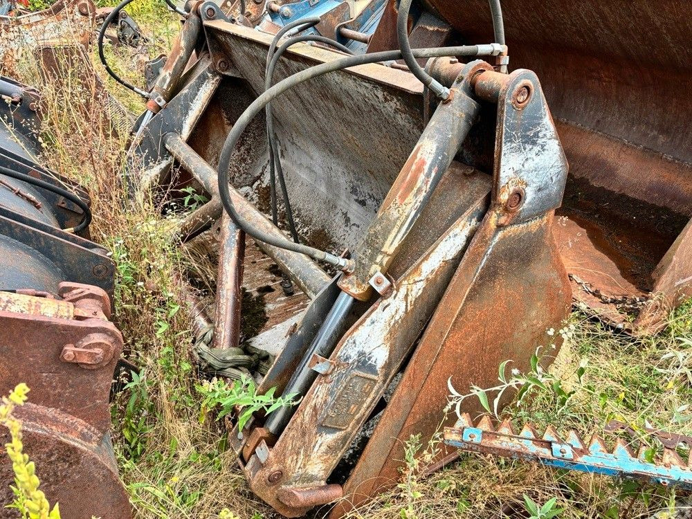 Schaufel 2,0-2,2 cbm Volvo/Komatsu - Κουβάς για φορτωτή: φωτογραφία 3 Schaufel 2,0-2,2 cbm Volvo/Komatsu - Κουβάς για φορτωτή: φωτογραφία 3