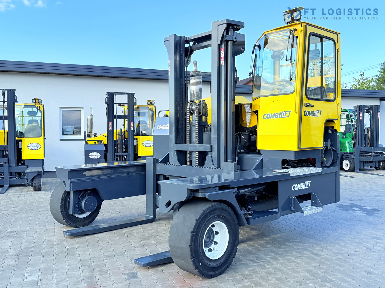 COMBILIFT C14000 / DUPLEX 3600MM / FREE-LIFT / POSITIONER - 4-κίνητα ανυψωτικό στενών δρόμων: φωτογραφία 2 COMBILIFT C14000 / DUPLEX 3600MM / FREE-LIFT / POSITIONER - 4-κίνητα ανυψωτικό στενών δρόμων: φωτογραφία 2