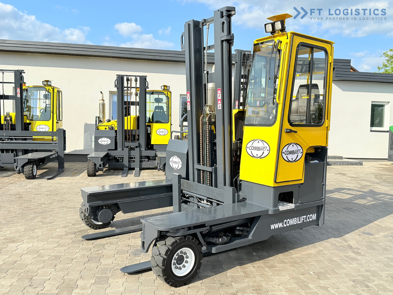 COMBILIFT C4000 / DIESEL / DUPLEX - 4100MM / FORK POSITIONER / ONLY 2951 MTH / LIKE NEW - 4-κίνητα ανυψωτικό στενών δρόμων: φωτογραφία 1 COMBILIFT C4000 / DIESEL / DUPLEX - 4100MM / FORK POSITIONER / ONLY 2951 MTH / LIKE NEW - 4-κίνητα ανυψωτικό στενών δρόμων: φωτογραφία 1