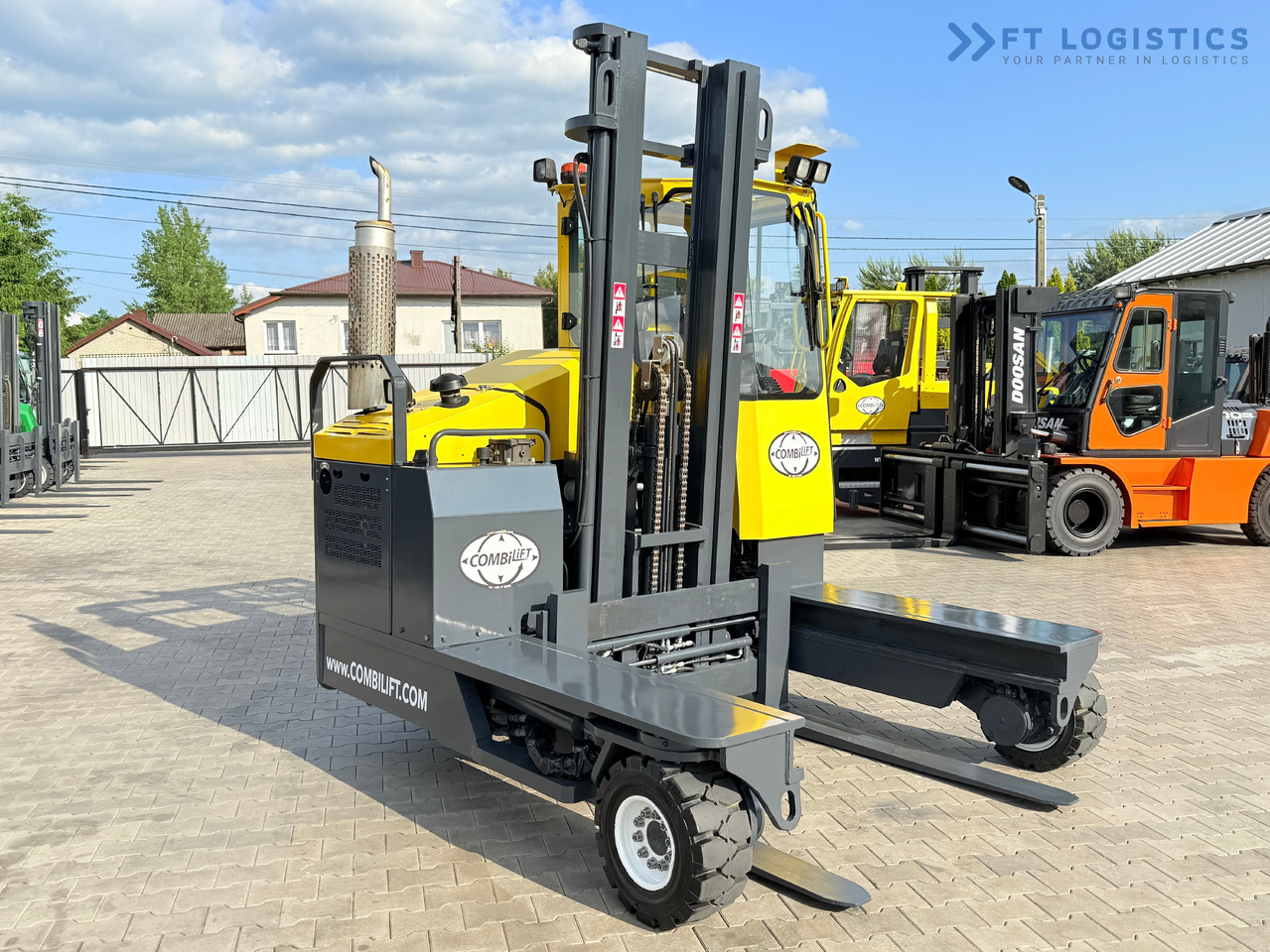 COMBILIFT C4000 / DIESEL / DUPLEX - 4100MM / FORK POSITIONER / ONLY 2951 MTH / LIKE NEW - 4-κίνητα ανυψωτικό στενών δρόμων: φωτογραφία 5 COMBILIFT C4000 / DIESEL / DUPLEX - 4100MM / FORK POSITIONER / ONLY 2951 MTH / LIKE NEW - 4-κίνητα ανυψωτικό στενών δρόμων: φωτογραφία 5