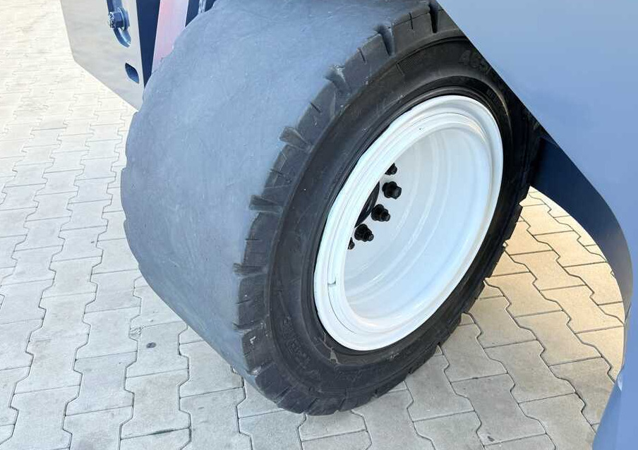Combilift C14000 / DUPLEX - 3600 / GAS / FREE-LIFT - 4-κίνητα ανυψωτικό στενών δρόμων: φωτογραφία 5 Combilift C14000 / DUPLEX - 3600 / GAS / FREE-LIFT - 4-κίνητα ανυψωτικό στενών δρόμων: φωτογραφία 5