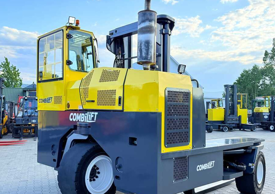 Combilift C14000 / DUPLEX - 3600 / GAS / FREE-LIFT - 4-κίνητα ανυψωτικό στενών δρόμων: φωτογραφία 4 Combilift C14000 / DUPLEX - 3600 / GAS / FREE-LIFT - 4-κίνητα ανυψωτικό στενών δρόμων: φωτογραφία 4