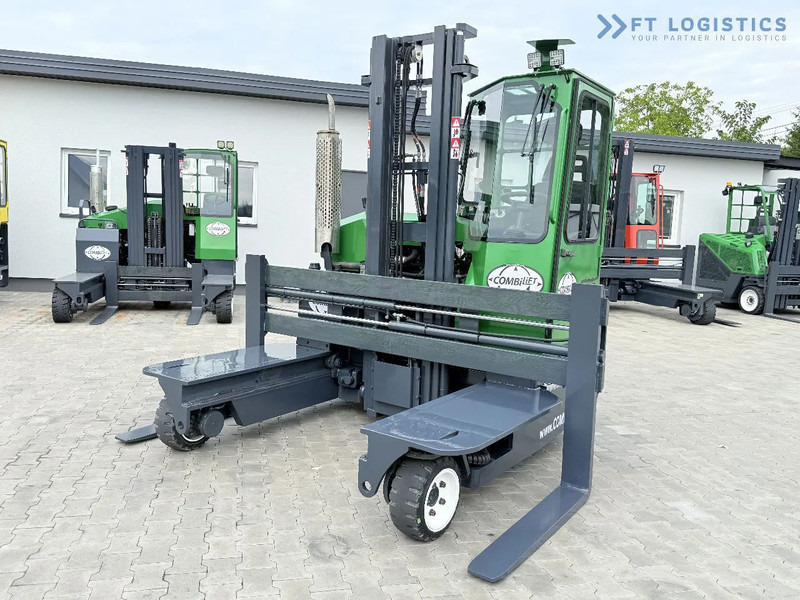 Combilift C3000 / DIESEL / DUPLEX - 4000MM / WIDE FORK POSITIONER 2700MM / FULL HEATED CABIN / ONLY 6905H / CONDITION - LIKE NEW! C3000 / - 4-κίνητα ανυψωτικό στενών δρόμων: φωτογραφία 3 Combilift C3000 / DIESEL / DUPLEX - 4000MM / WIDE FORK POSITIONER 2700MM / FULL HEATED CABIN / ONLY 6905H / CONDITION - LIKE NEW! C3000 / - 4-κίνητα ανυψωτικό στενών δρόμων: φωτογραφία 3