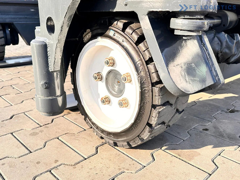 Combilift C3000 / DUPLEX / 4100MM / LPG / FREE LIFT / Like New C3000 / DUPLEX / 4100MM / LPG / FREE LIFT / Like New - 4-κίνητα ανυψωτικό στενών δρόμων: φωτογραφία 4 Combilift C3000 / DUPLEX / 4100MM / LPG / FREE LIFT / Like New C3000 / DUPLEX / 4100MM / LPG / FREE LIFT / Like New - 4-κίνητα ανυψωτικό στενών δρόμων: φωτογραφία 4