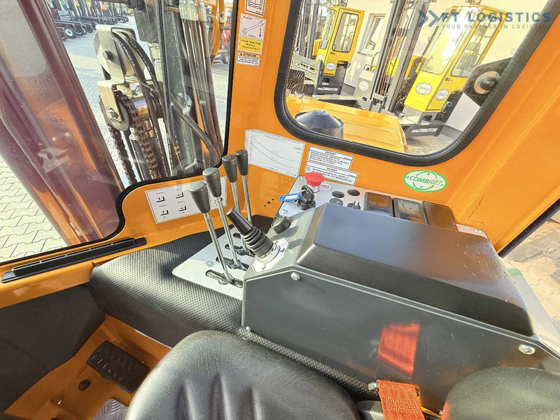 4-κίνητα ανυψωτικό στενών δρόμων Combilift C3000 / GAS / DUPLEX 4500MM / ONLY 3096 HOURS / FORK SIDE SHIFT / FULL CABIN / EXCELLENT CONDITION / Wide range of four-way and: φωτογραφία 18