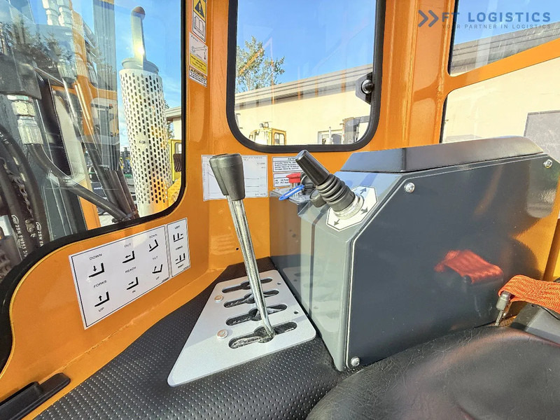 4-κίνητα ανυψωτικό στενών δρόμων Combilift C3000 / GAS / DUPLEX 4500MM / ONLY 3096 HOURS / FORK SIDE SHIFT / FULL CABIN / EXCELLENT CONDITION / Wide range of four-way and: φωτογραφία 15