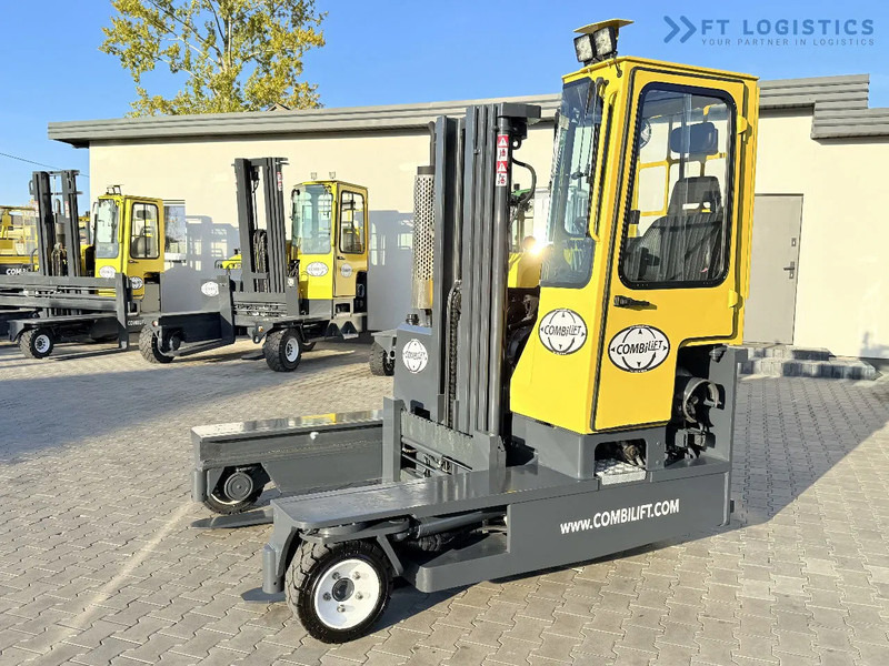 Combilift C3000 / GAS / TRIPLEX 4900MM / FREE LIFT / FORK POSITIONER / FULL CABIN / EXCELLENT CONDITION / Wide range of four-way and side - 4-κίνητα ανυψωτικό στενών δρόμων: φωτογραφία 2 Combilift C3000 / GAS / TRIPLEX 4900MM / FREE LIFT / FORK POSITIONER / FULL CABIN / EXCELLENT CONDITION / Wide range of four-way and side - 4-κίνητα ανυψωτικό στενών δρόμων: φωτογραφία 2
