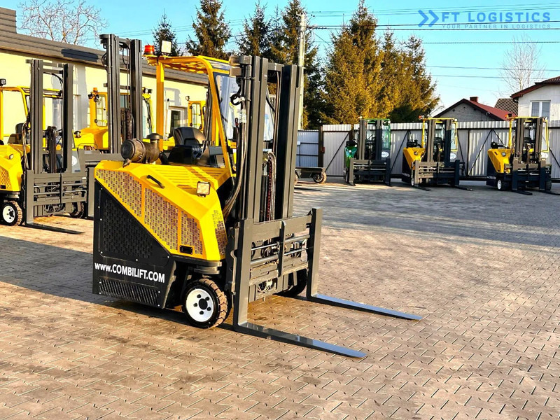 Combilift C3000CB / LPG / TRIPLEX - 4900MM / LPG / FREE LIFT / FORK POSITIONER C3000CB / LPG / TRIPLEX - 4900MM / LPG / FREE LIFT / FORK P - 4-κίνητα ανυψωτικό στενών δρόμων: φωτογραφία 5 Combilift C3000CB / LPG / TRIPLEX - 4900MM / LPG / FREE LIFT / FORK POSITIONER C3000CB / LPG / TRIPLEX - 4900MM / LPG / FREE LIFT / FORK P - 4-κίνητα ανυψωτικό στενών δρόμων: φωτογραφία 5