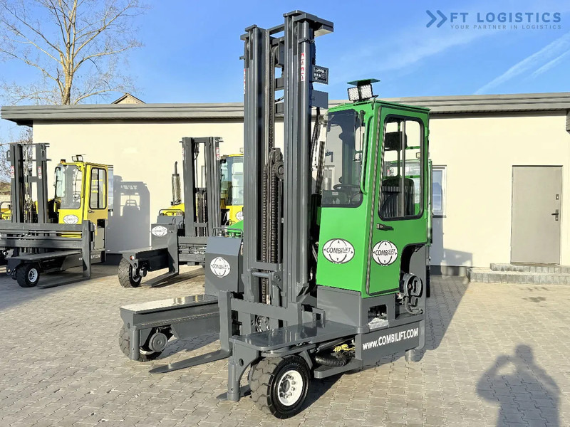 Combilift C4000 / GAS / TRIPLEX - 6900MM / FREE-LIFT / FULL CABIN C4000 / GAS / TRIPLEX - 6900MM / FREE-LIFT / FULL CABIN - 4-κίνητα ανυψωτικό στενών δρόμων: φωτογραφία 2 Combilift C4000 / GAS / TRIPLEX - 6900MM / FREE-LIFT / FULL CABIN C4000 / GAS / TRIPLEX - 6900MM / FREE-LIFT / FULL CABIN - 4-κίνητα ανυψωτικό στενών δρόμων: φωτογραφία 2