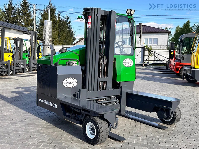 Combilift C4000 / TRIPLEX / 4900MM / LPG / FREE LIFT / FORK SHIFT / LIKE NEW C4000 / TRIPLEX / 4900MM / LPG / FREE LIFT / FORK SHIFT / LIK - 4-κίνητα ανυψωτικό στενών δρόμων: φωτογραφία 4 Combilift C4000 / TRIPLEX / 4900MM / LPG / FREE LIFT / FORK SHIFT / LIKE NEW C4000 / TRIPLEX / 4900MM / LPG / FREE LIFT / FORK SHIFT / LIK - 4-κίνητα ανυψωτικό στενών δρόμων: φωτογραφία 4