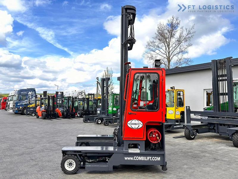 Combilift C4000 / TRIPLEX / 9300MM / FREE LIFT / POSITIONER / LPG / CABIN C4000 / TRIPLEX / 9300MM / FREE LIFT / POSITIONER / LPG / CABIN - 4-κίνητα ανυψωτικό στενών δρόμων: φωτογραφία 4 Combilift C4000 / TRIPLEX / 9300MM / FREE LIFT / POSITIONER / LPG / CABIN C4000 / TRIPLEX / 9300MM / FREE LIFT / POSITIONER / LPG / CABIN - 4-κίνητα ανυψωτικό στενών δρόμων: φωτογραφία 4