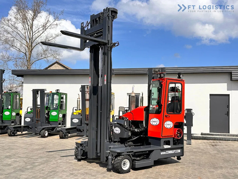 Combilift C4000 / TRIPLEX / 9300MM / FREE LIFT / POSITIONER / LPG / CABIN C4000 / TRIPLEX / 9300MM / FREE LIFT / POSITIONER / LPG / CABIN - 4-κίνητα ανυψωτικό στενών δρόμων: φωτογραφία 1 Combilift C4000 / TRIPLEX / 9300MM / FREE LIFT / POSITIONER / LPG / CABIN C4000 / TRIPLEX / 9300MM / FREE LIFT / POSITIONER / LPG / CABIN - 4-κίνητα ανυψωτικό στενών δρόμων: φωτογραφία 1