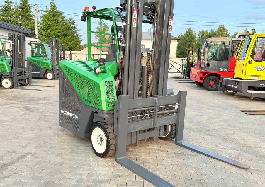 Combilift C4000CB / TRIPLEX - 5200MM / LPG / FREE LIFT / FORK POSITIONER / FORK SIDESHIFT / HEIGHT 2450MM / LIKE NEW - 4-κίνητα ανυψωτικό στενών δρόμων: φωτογραφία 4 Combilift C4000CB / TRIPLEX - 5200MM / LPG / FREE LIFT / FORK POSITIONER / FORK SIDESHIFT / HEIGHT 2450MM / LIKE NEW - 4-κίνητα ανυψωτικό στενών δρόμων: φωτογραφία 4