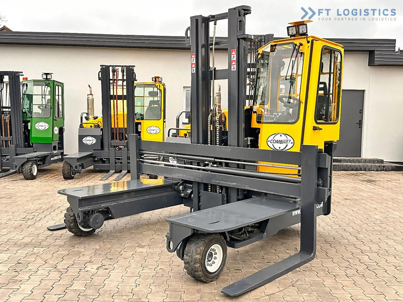 Combilift C4500 / DUPLEX / 4050MM / DIESEL / WIDE POSITIONER / FREE LIFT C4500 / DUPLEX / 4050MM / DIESEL / WIDE POSITIONER / FREE LIFT - 4-κίνητα ανυψωτικό στενών δρόμων: φωτογραφία 1 Combilift C4500 / DUPLEX / 4050MM / DIESEL / WIDE POSITIONER / FREE LIFT C4500 / DUPLEX / 4050MM / DIESEL / WIDE POSITIONER / FREE LIFT - 4-κίνητα ανυψωτικό στενών δρόμων: φωτογραφία 1