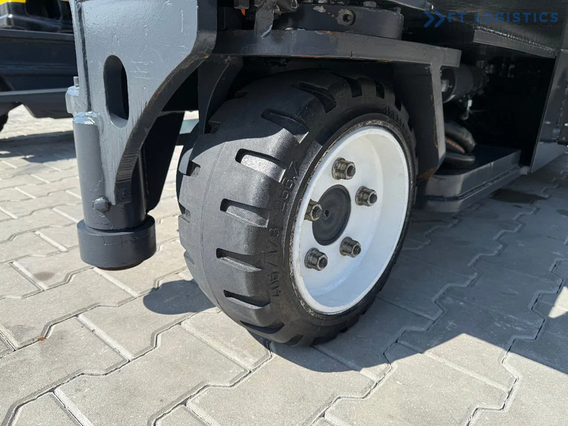 Combilift C5000E / ELECTRIC / TRIPLEX 8300MM / FULL FREE LIFT / WIDE FORK POSITIONER / SIDE SHIFT / BATTERY LIKE NEW C5000E / ELECTRIC / T - 4-κίνητα ανυψωτικό στενών δρόμων: φωτογραφία 3 Combilift C5000E / ELECTRIC / TRIPLEX 8300MM / FULL FREE LIFT / WIDE FORK POSITIONER / SIDE SHIFT / BATTERY LIKE NEW C5000E / ELECTRIC / T - 4-κίνητα ανυψωτικό στενών δρόμων: φωτογραφία 3