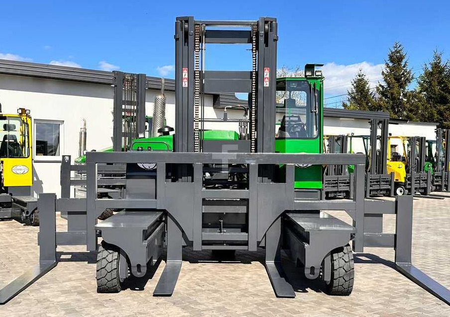 Combilift C8000 / DIESEL / 4600MM / DUPLEX / POSITIONER 5000MM / KUBOTA / EXCELLENT CONDITION - 4-κίνητα ανυψωτικό στενών δρόμων: φωτογραφία 4 Combilift C8000 / DIESEL / 4600MM / DUPLEX / POSITIONER 5000MM / KUBOTA / EXCELLENT CONDITION - 4-κίνητα ανυψωτικό στενών δρόμων: φωτογραφία 4