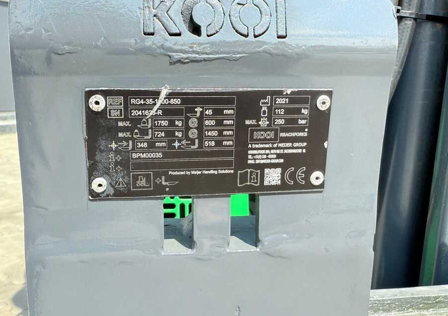 Combilift CB2500 / DIESEL / EXTENDABLE FORKS / TRIPLEX / 5500MM / FREE LIFT / SIDE SHIFT / FORK POSITIONER / LIKE NEW - 4-κίνητα ανυψωτικό στενών δρόμων: φωτογραφία 5 Combilift CB2500 / DIESEL / EXTENDABLE FORKS / TRIPLEX / 5500MM / FREE LIFT / SIDE SHIFT / FORK POSITIONER / LIKE NEW - 4-κίνητα ανυψωτικό στενών δρόμων: φωτογραφία 5