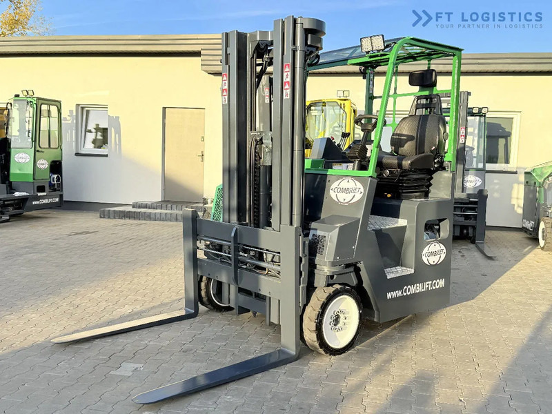 Combilift CB4000 / GAS / TRIPLEX 5200MM / FREE LIFT / FORK POSITIONER / SIDE SHIFT / EXCELLENT CONDITION / Wide range of four-way and side - 4-κίνητα ανυψωτικό στενών δρόμων: φωτογραφία 3 Combilift CB4000 / GAS / TRIPLEX 5200MM / FREE LIFT / FORK POSITIONER / SIDE SHIFT / EXCELLENT CONDITION / Wide range of four-way and side - 4-κίνητα ανυψωτικό στενών δρόμων: φωτογραφία 3