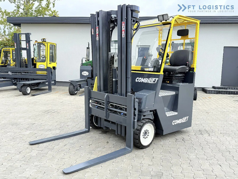 Combilift CB4000 / GAS / TRIPLEX 5200MM / FREE LIFT / FORK POSITIONER / SIDE SHIFT / EXCELLENT CONDITION / Wide range of four-way and side - 4-κίνητα ανυψωτικό στενών δρόμων: φωτογραφία 4 Combilift CB4000 / GAS / TRIPLEX 5200MM / FREE LIFT / FORK POSITIONER / SIDE SHIFT / EXCELLENT CONDITION / Wide range of four-way and side - 4-κίνητα ανυψωτικό στενών δρόμων: φωτογραφία 4