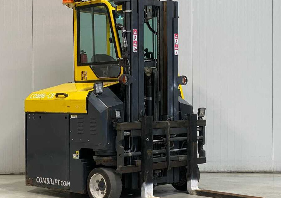 Combilift CBE2500 / TRIPLEX / 4900 / FREE LIFT - 4-κίνητα ανυψωτικό στενών δρόμων: φωτογραφία 1 Combilift CBE2500 / TRIPLEX / 4900 / FREE LIFT - 4-κίνητα ανυψωτικό στενών δρόμων: φωτογραφία 1