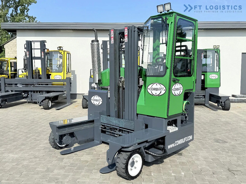 Combilift Combilift C2500 / GAS / TRIPLEX 4900MM / FREE LIFT / ONLY 2446 HOURS / FORK POSITIONER / FULL CABIN / PERFECT CONDITION / Wide r - 4-κίνητα ανυψωτικό στενών δρόμων: φωτογραφία 1 Combilift Combilift C2500 / GAS / TRIPLEX 4900MM / FREE LIFT / ONLY 2446 HOURS / FORK POSITIONER / FULL CABIN / PERFECT CONDITION / Wide r - 4-κίνητα ανυψωτικό στενών δρόμων: φωτογραφία 1