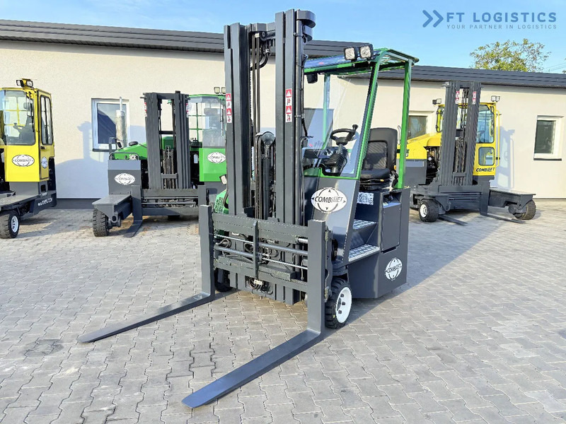 Combilift Combilift C2500CB / TRIPLEX / 5500MM / FREE LIFT / DIESEL / ONLY 3768 MTH / FORK POSITIONER / SIDE SHIFT / NEW TYRES / LIKE NEW - 4-κίνητα ανυψωτικό στενών δρόμων: φωτογραφία 3 Combilift Combilift C2500CB / TRIPLEX / 5500MM / FREE LIFT / DIESEL / ONLY 3768 MTH / FORK POSITIONER / SIDE SHIFT / NEW TYRES / LIKE NEW - 4-κίνητα ανυψωτικό στενών δρόμων: φωτογραφία 3