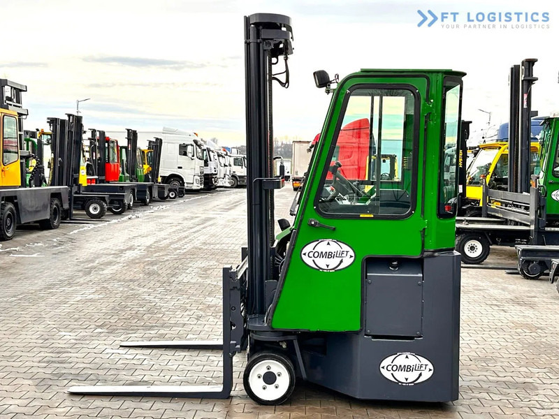 Combilift Combilift C3000CB - DUPLEX 4000mm - Year 2015 - / CABIN - HEATING / ONLY 6546 MTH / EXCELLENT CONDITION / LIKE NEW! Combilift C3 - 4-κίνητα ανυψωτικό στενών δρόμων: φωτογραφία 4 Combilift Combilift C3000CB - DUPLEX 4000mm - Year 2015 - / CABIN - HEATING / ONLY 6546 MTH / EXCELLENT CONDITION / LIKE NEW! Combilift C3 - 4-κίνητα ανυψωτικό στενών δρόμων: φωτογραφία 4