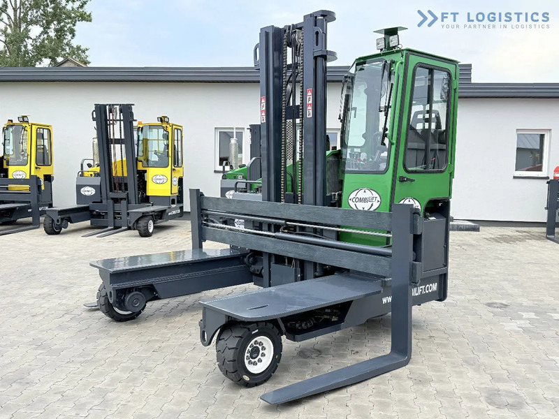 Combilift Combilift C4500 / DIESEL / DUPLEX 4000MM / WIDE FORK POSITIONER / HEATING / FULL CABIN / PERFECT CONDITION / Wide range of four- - 4-κίνητα ανυψωτικό στενών δρόμων: φωτογραφία 2 Combilift Combilift C4500 / DIESEL / DUPLEX 4000MM / WIDE FORK POSITIONER / HEATING / FULL CABIN / PERFECT CONDITION / Wide range of four- - 4-κίνητα ανυψωτικό στενών δρόμων: φωτογραφία 2