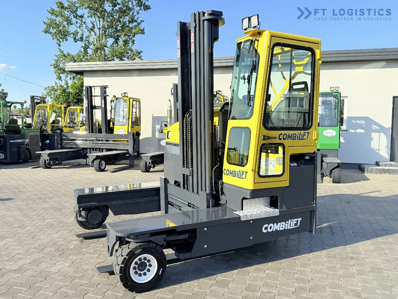 Combilift Combilift C5000 / DIESEL / TRIPLEX 6000MM / FREE LIFT / FORK POSITIONER / BUILT-IN SCALE / HEATING / FULL CABIN / PERFECT CONDIT - 4-κίνητα ανυψωτικό στενών δρόμων: φωτογραφία 5 Combilift Combilift C5000 / DIESEL / TRIPLEX 6000MM / FREE LIFT / FORK POSITIONER / BUILT-IN SCALE / HEATING / FULL CABIN / PERFECT CONDIT - 4-κίνητα ανυψωτικό στενών δρόμων: φωτογραφία 5