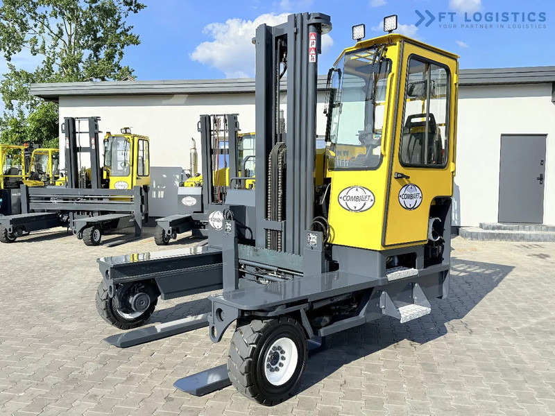 Combilift Combilift C5000XL / GAS / TRIPLEX 6000MM / FREE LIFT / FORK POSITIONER / HEATING / TELESCOPIC FORKS 1200/2000MM / FULL HEATED CA - 4-κίνητα ανυψωτικό στενών δρόμων: φωτογραφία 4 Combilift Combilift C5000XL / GAS / TRIPLEX 6000MM / FREE LIFT / FORK POSITIONER / HEATING / TELESCOPIC FORKS 1200/2000MM / FULL HEATED CA - 4-κίνητα ανυψωτικό στενών δρόμων: φωτογραφία 4