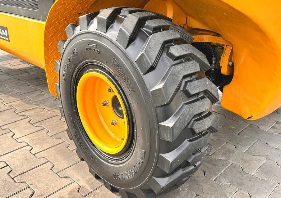 JCB TLT35D / 4X4 / DIESEL / 4100MM / CABIN / LIKE NEW - Τηλεσκοπικός φορτωτής: φωτογραφία 5 JCB TLT35D / 4X4 / DIESEL / 4100MM / CABIN / LIKE NEW - Τηλεσκοπικός φορτωτής: φωτογραφία 5