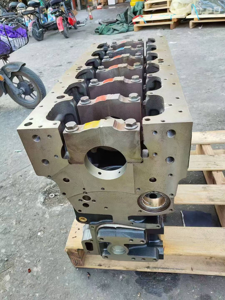 CATERPILLAR C6.6 - Μπλοκ κυλίνδρων για Εκσκαφέας: φωτογραφία 2 CATERPILLAR C6.6 - Μπλοκ κυλίνδρων για Εκσκαφέας: φωτογραφία 2