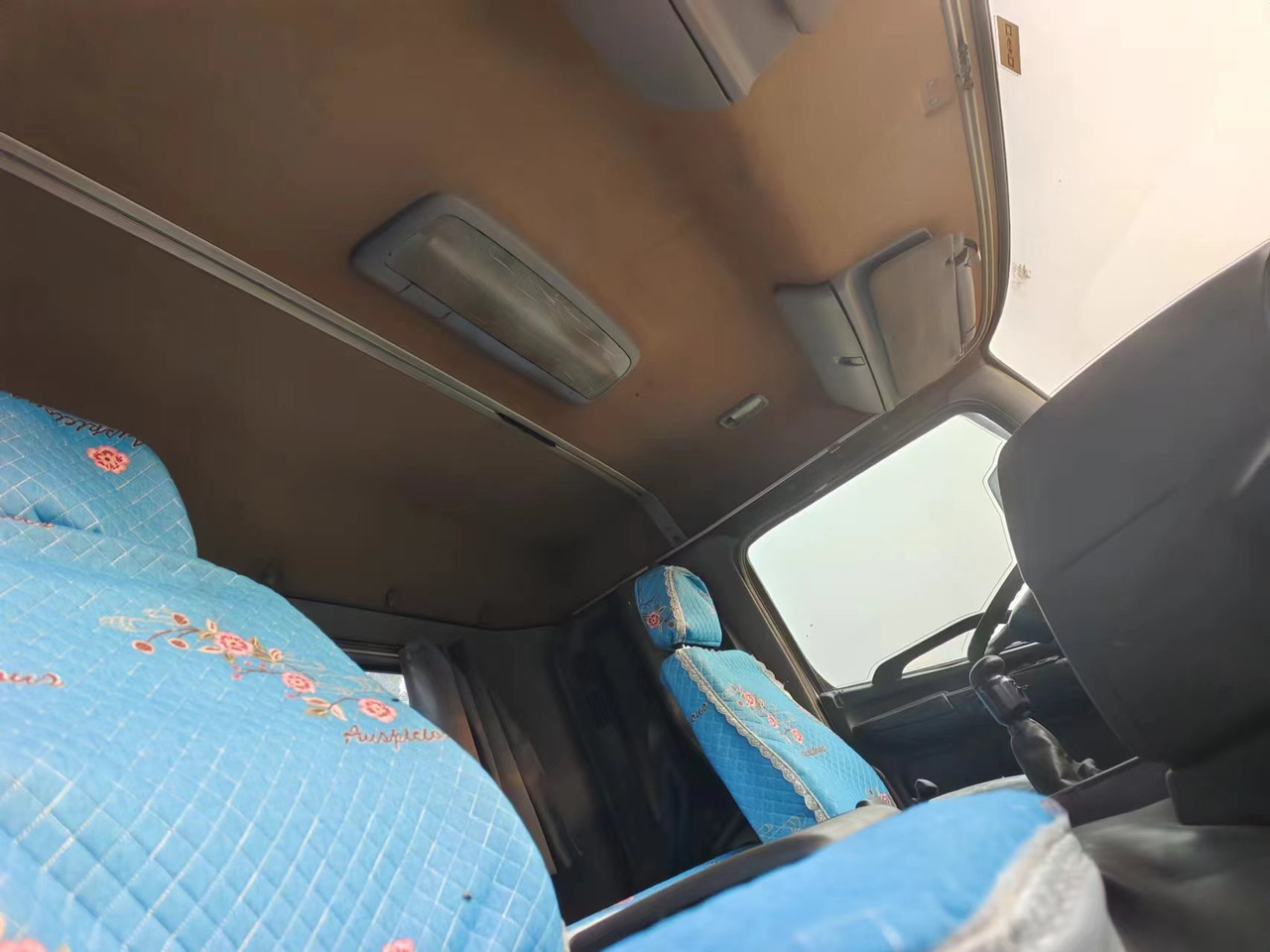 HINO HINO 700 - Τράκτορας: φωτογραφία 5 HINO HINO 700 - Τράκτορας: φωτογραφία 5