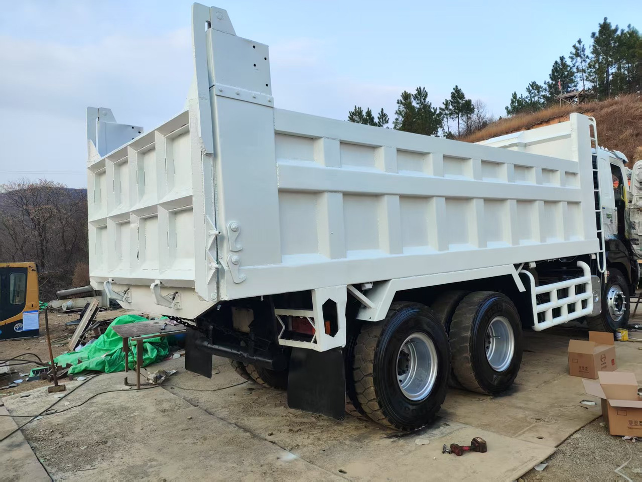 HINO HINO 700 - Φορτηγό ανατρεπόμενο: φωτογραφία 3 HINO HINO 700 - Φορτηγό ανατρεπόμενο: φωτογραφία 3