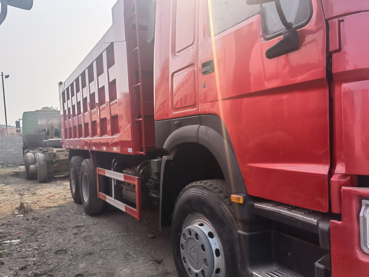 HOWO HOWO 6*4 371 dump truck - Φορτηγό ανατρεπόμενο: φωτογραφία 4 HOWO HOWO 6*4 371 dump truck - Φορτηγό ανατρεπόμενο: φωτογραφία 4