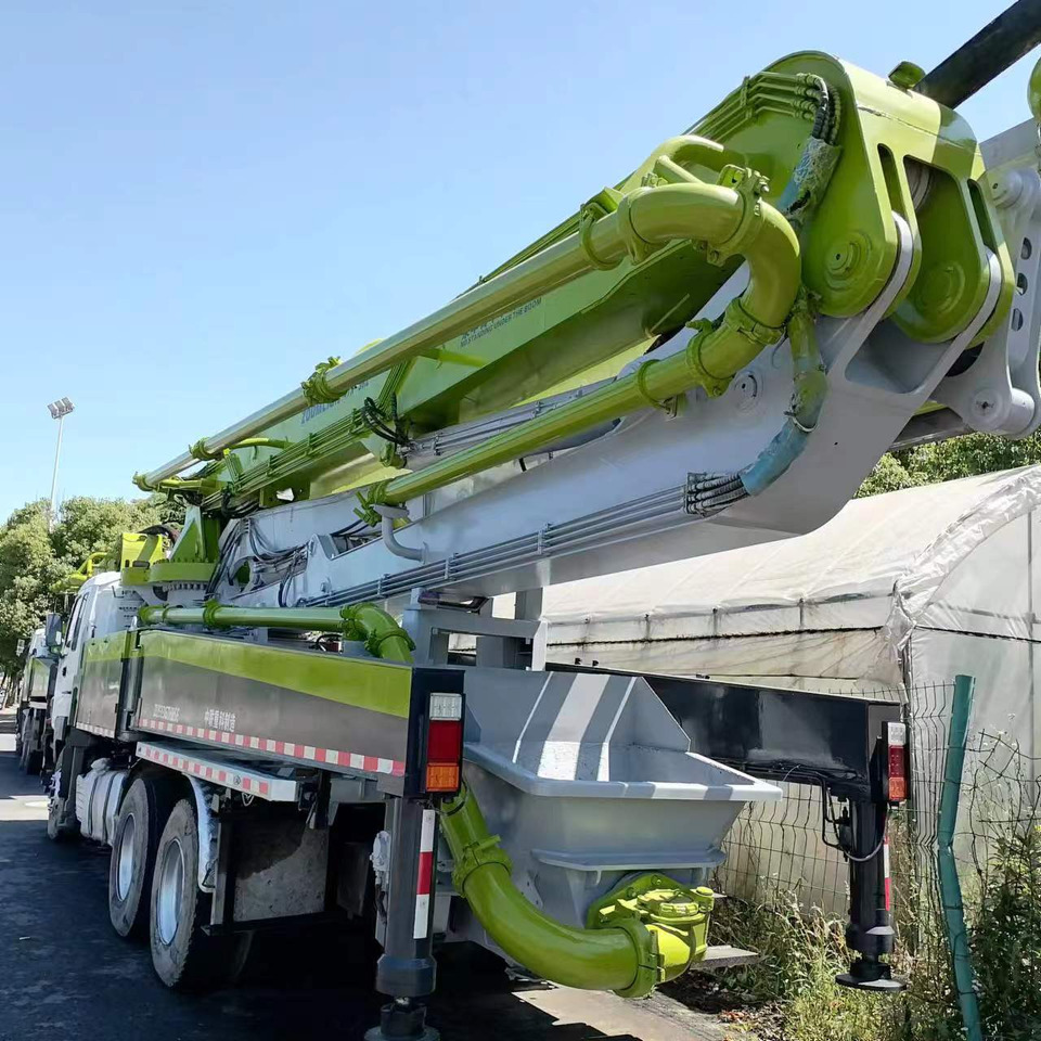 ISUZU 47 meters,6×4 - Μπετονιέρα αντλία: φωτογραφία 3 ISUZU 47 meters,6×4 - Μπετονιέρα αντλία: φωτογραφία 3