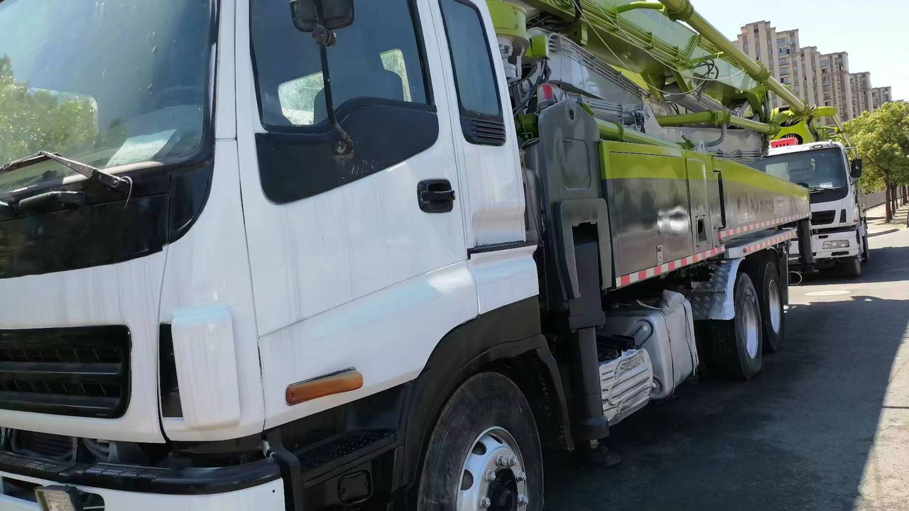 ISUZU 47 meters,6×4 - Μπετονιέρα αντλία: φωτογραφία 2 ISUZU 47 meters,6×4 - Μπετονιέρα αντλία: φωτογραφία 2