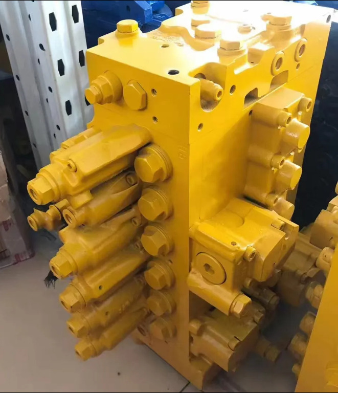 KOMATSU PC200-8 - Υδραυλική βαλβίδα για Εκσκαφέας: φωτογραφία 1 KOMATSU PC200-8 - Υδραυλική βαλβίδα για Εκσκαφέας: φωτογραφία 1