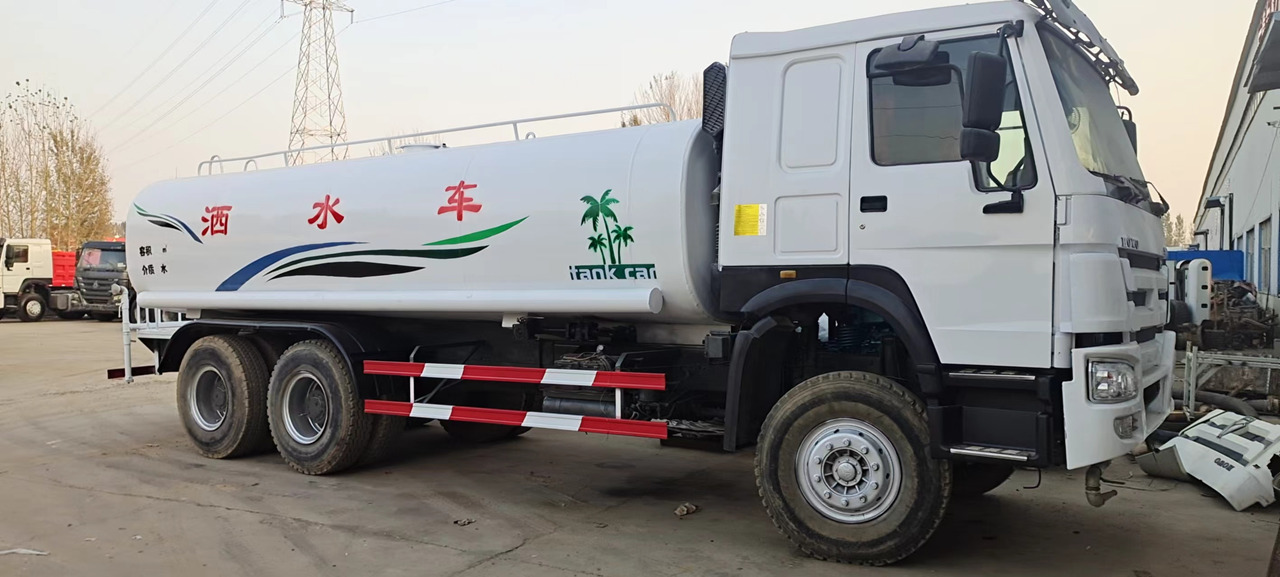 SINOTRUK 20 cubic meters tank - Φορτηγό βυτιοφόρο: φωτογραφία 2 SINOTRUK 20 cubic meters tank - Φορτηγό βυτιοφόρο: φωτογραφία 2