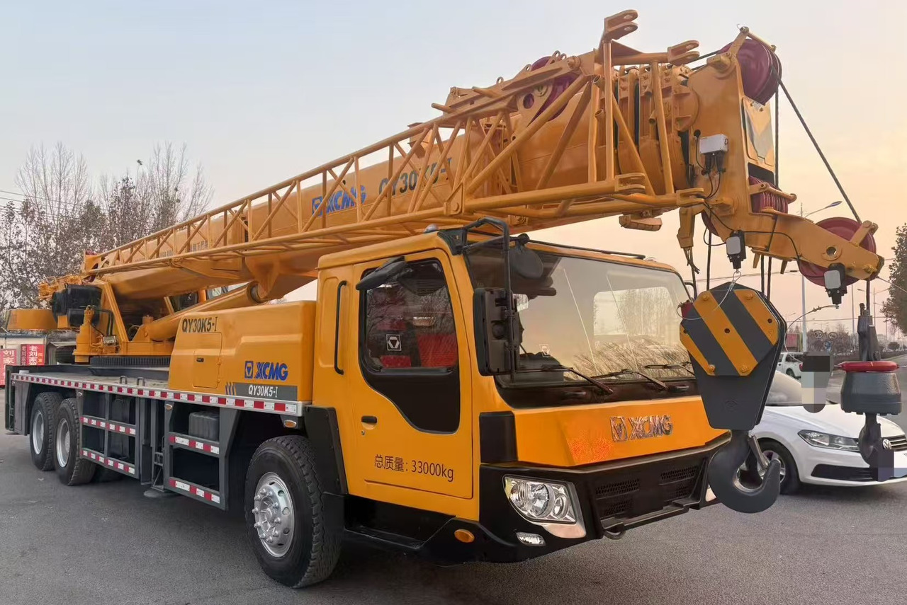 XCMG crane truck - Φορτηγό με γερανό: φωτογραφία 2 XCMG crane truck - Φορτηγό με γερανό: φωτογραφία 2