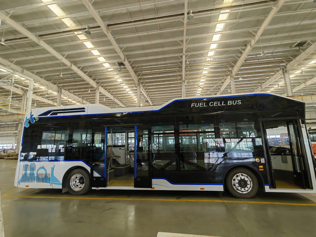 Fuel cell bus - Αστικό λεωφορείο: φωτογραφία 2 Fuel cell bus - Αστικό λεωφορείο: φωτογραφία 2