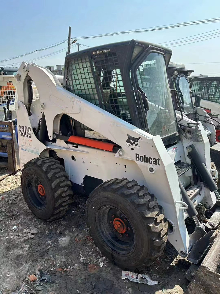BOBCAT High Quality Mini Construction Machine Used Bobcat Skid Steer Loader S300 in Stock for Sale Bobcat Loader With Low Price - Κατασκευή μηχανήματα: φωτογραφία 3 BOBCAT High Quality Mini Construction Machine Used Bobcat Skid Steer Loader S300 in Stock for Sale Bobcat Loader With Low Price - Κατασκευή μηχανήματα: φωτογραφία 3