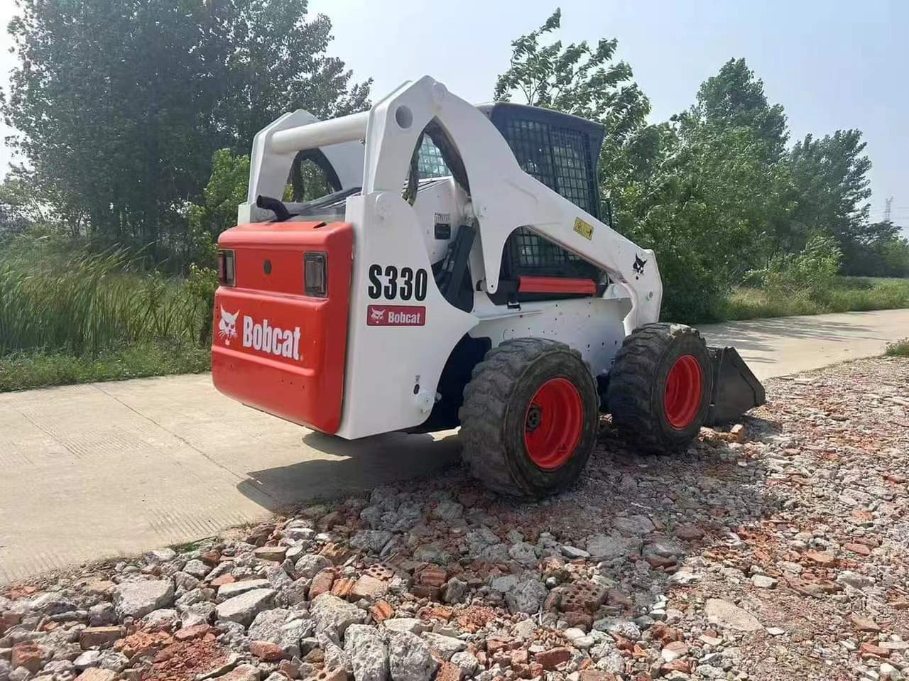 BOBCAT Used Heavy Construction Equipment bobcat S330 Second Hand Skid Steers Used Machine Hot Sale - Φορτωτής πλάγιας ολίσθησης: φωτογραφία 3 BOBCAT Used Heavy Construction Equipment bobcat S330 Second Hand Skid Steers Used Machine Hot Sale - Φορτωτής πλάγιας ολίσθησης: φωτογραφία 3