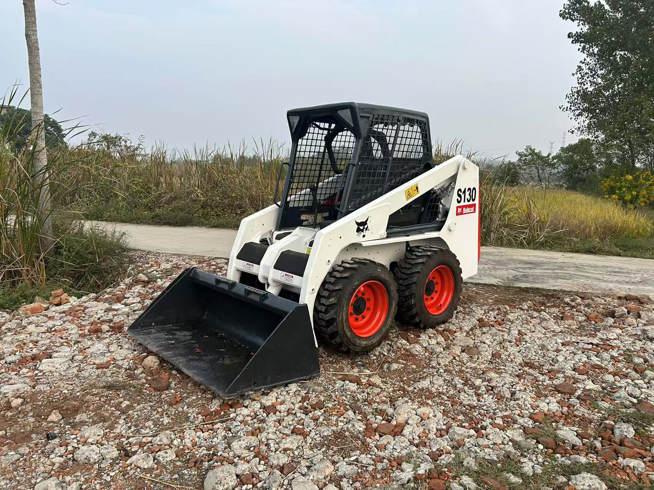 BOBCAT used skidsteer Bobcat S130 - Φορτωτής πλάγιας ολίσθησης: φωτογραφία 1 BOBCAT used skidsteer Bobcat S130 - Φορτωτής πλάγιας ολίσθησης: φωτογραφία 1