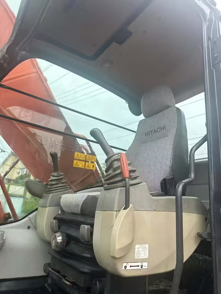 CRAWLER EXCAVATOR Original Japan Hitachi ZX200-5 Excavator Hitachi Excavator in Low Price for Hot Sale - Ερπυστριοφόρος εκσκαφέας: φωτογραφία 3 CRAWLER EXCAVATOR Original Japan Hitachi ZX200-5 Excavator Hitachi Excavator in Low Price for Hot Sale - Ερπυστριοφόρος εκσκαφέας: φωτογραφία 3